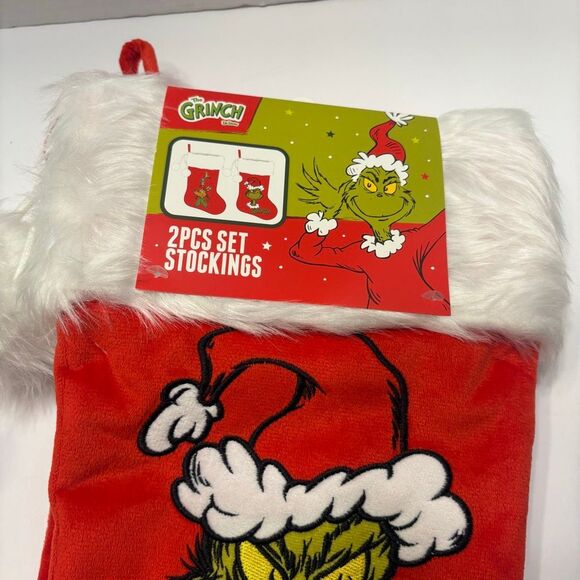 The Grinch Dr. Seuss 2 Pack Stocking Grinch Max Red Faux Fur Cuff NWT - Picture 4 of 7